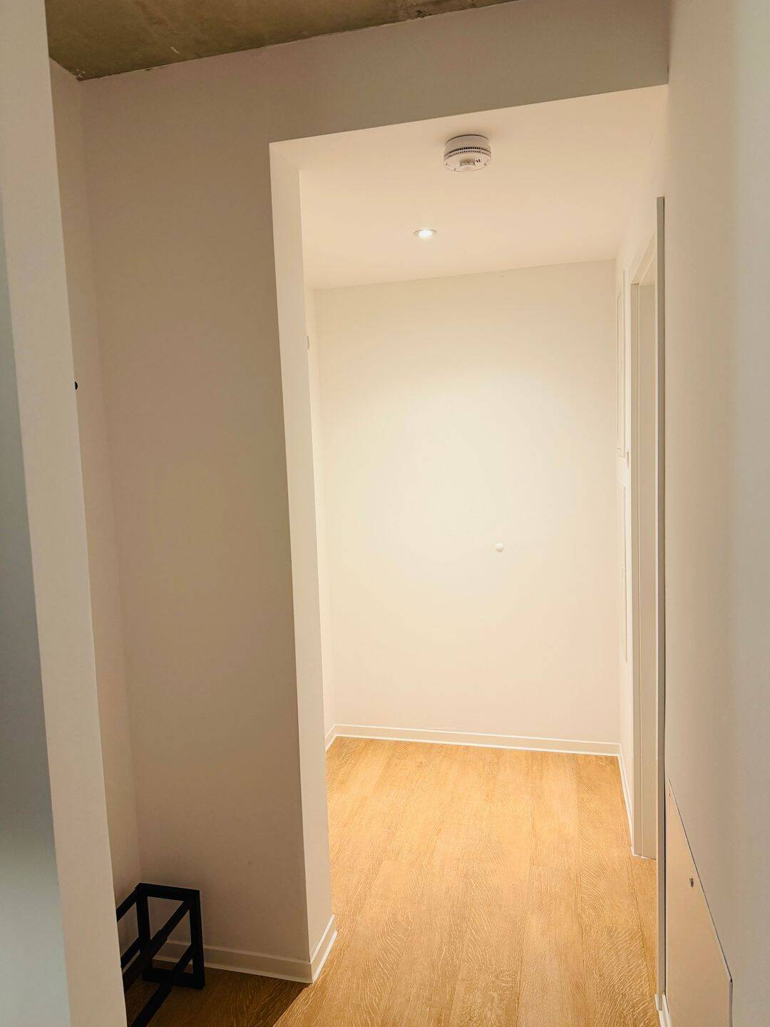 ***MÖBLIERTES APARTMENT IN BESTER LAGE~ALL-INCLUSIVE MIETE~LOGGIA*** – Leipzig – Vorschaubild 4