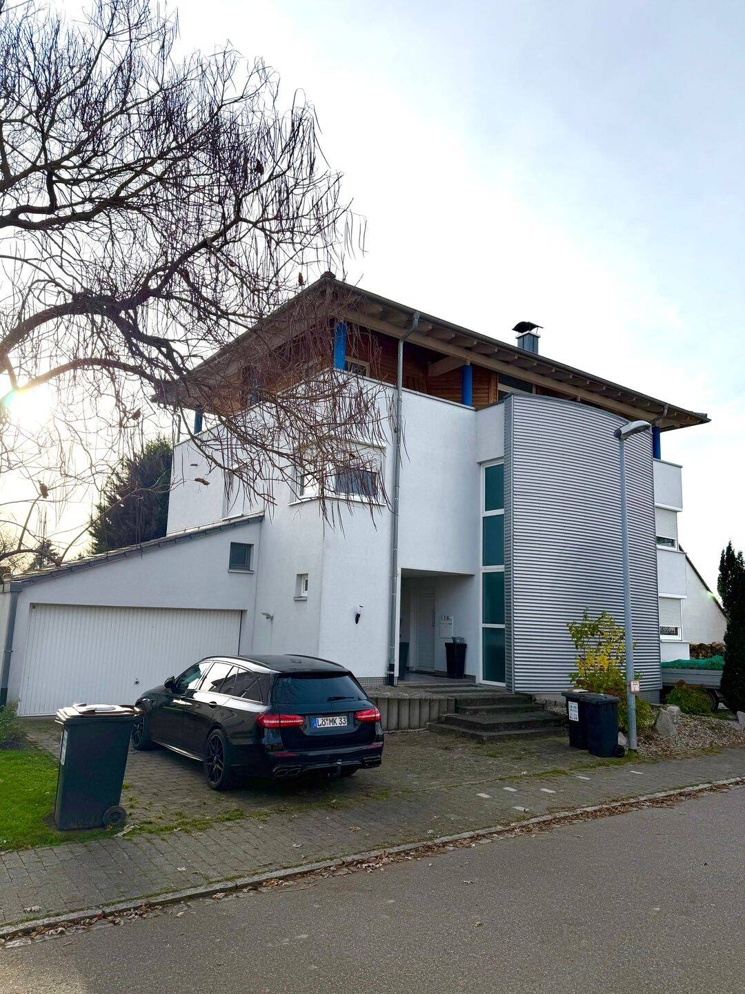 Einfamilienhaus mit 2 Einliegerwohnungen – Eimeldingen – Bild 1 von 9