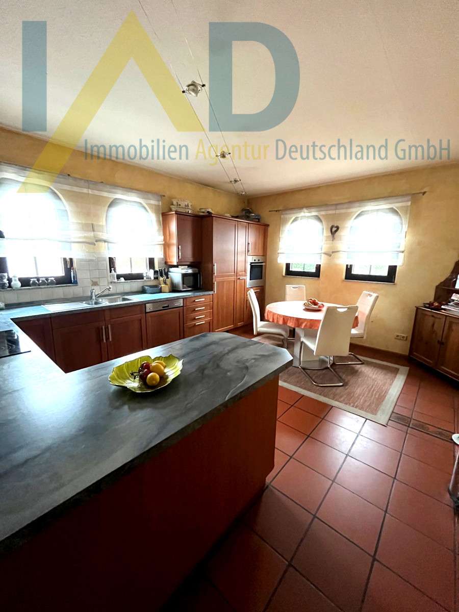 Stilvolles Einfamilienhaus in Schwalbach – Schwalbach – Vorschaubild 5
