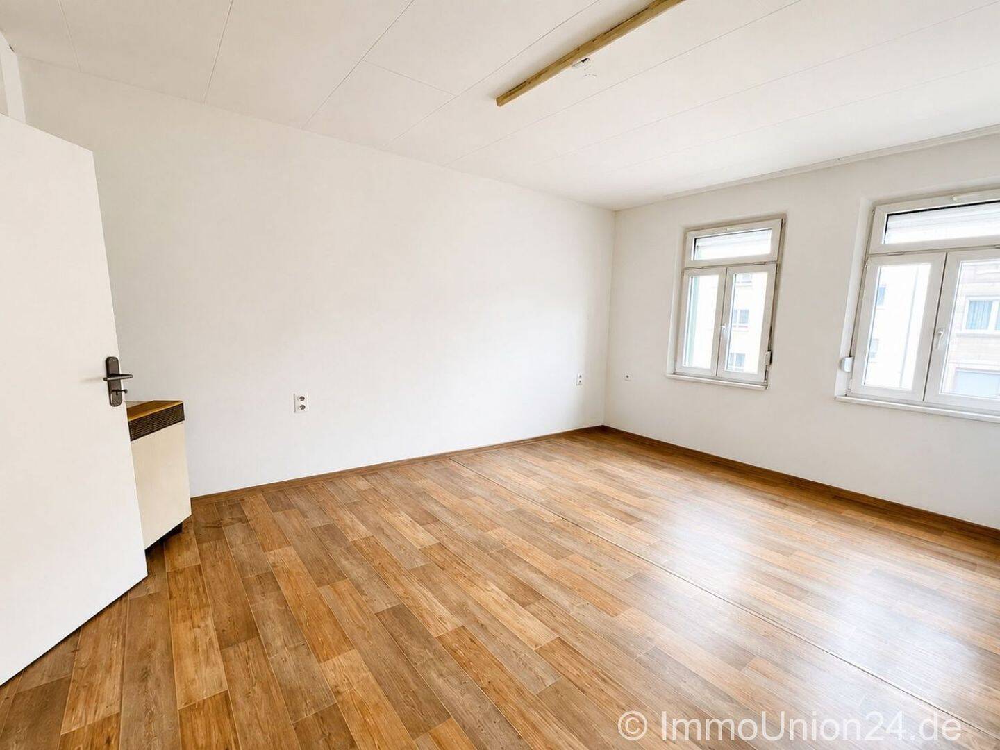 PROVISIONSFREI für 159.000 EUR und SOFORT freie 3 Zimmer 62 qm Wohnung mit NEUER Heizung – Fürth – Vorschaubild 4