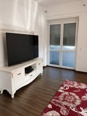 Großzügige 2-Zimmer-Wohnung mit kleiner Terrasse in Pasing – 81249 München – Vorschaubild 3