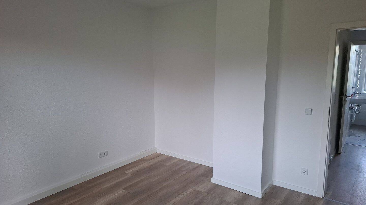 3-Zimmer-Wohnung mit Terrasse, Stellplatz mgl., Borna-Heinersdorf – Chemnitz – Vorschaubild 3
