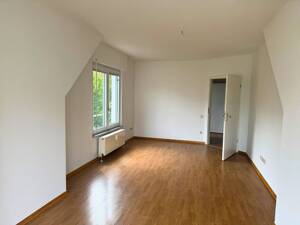 Geräumige 2-Zimmer-Wohnung mit EBK und BALKON in ruhiger Wohnlage – 47119 Duisburg – Vorschaubild 3