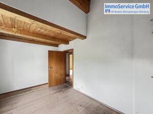 | FAMILIENGEEIGNET | vollunterkellertes REH mit 4-Zimmer auf ca. 119m² inkl. Garten und Garage – 91056 Erlangen – Vorschaubild 3