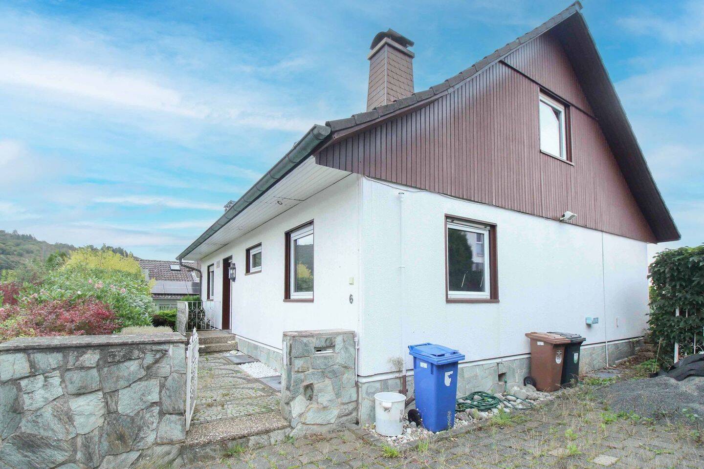 Großzügiges EFH mit Einliegerwohnung in Eppstein - ideal für Familien und Mehrgenerationenwohnen – Eppstein – Vorschaubild 2