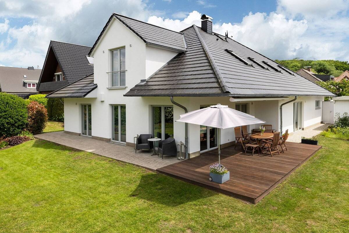 Exklusives Wohnen nahe dem Meer - ein Zuhause zum Ankommen – 23570 Lübeck – Bild 1 von 9