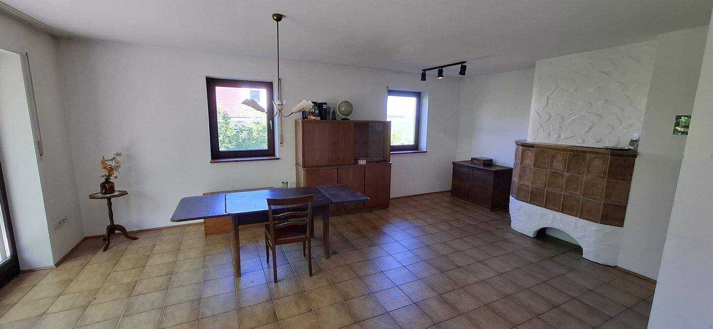 Freistehendes 1-2 Familienhaus mit Solar- und Photovoltaikanlage und Doppelgarage – Nürnberg – Vorschaubild 4