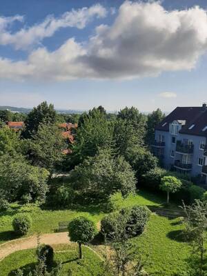 Einzigartiges Wohnerlebnis auf zwei Etagen mit eigenen Garten und Keller – 93051 Regensburg – Vorschaubild 3