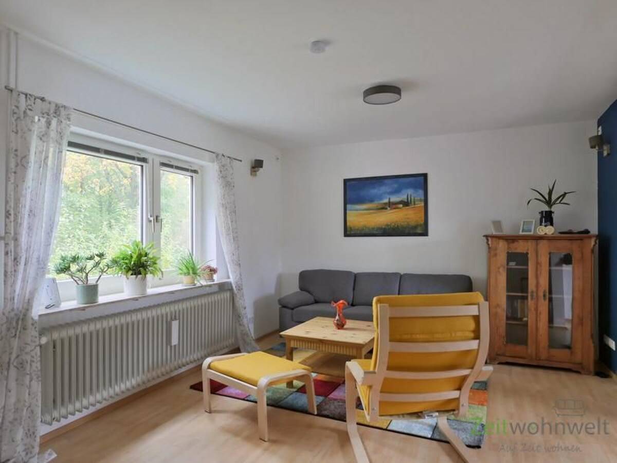 (EF1211_M) Kassel-Stadt: Niederzwehren, möbliertes Reihen-Endhaus mit Garten – 34134 Kassel – Bild 1 von 9