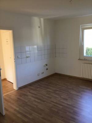 *Traute Zweisamkeit in dieser bezugsfertigen 2-Zimmer-Wohnung** – 47138 Duisburg – Vorschaubild 3