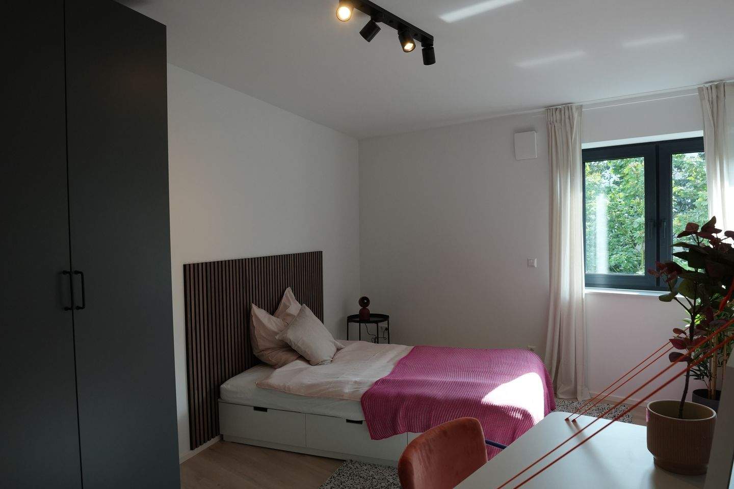 Möbliertes Zimmer in moderner 4er-WG – Top-Lage Schwabacherstraße, Uni & City nah – Nürnberg – Vorschaubild 4