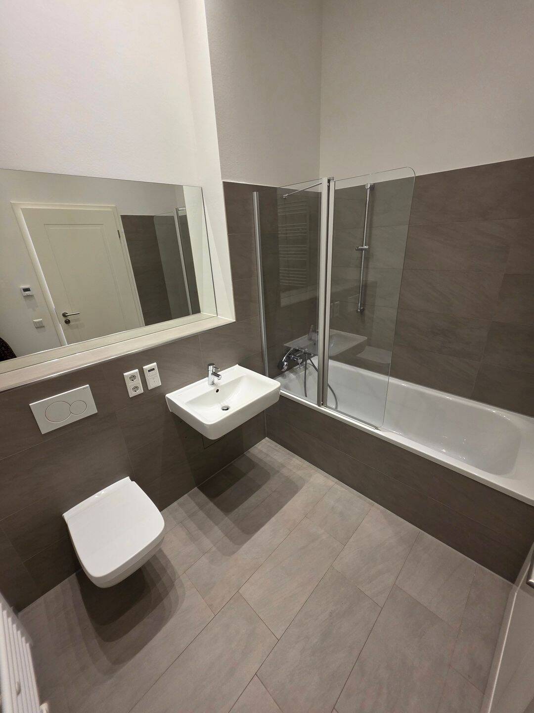 SOFORT frei Maison Chopin - helle 2 Zimmer Wohnung mit Balkon und EBK – Chemnitz – Vorschaubild 8