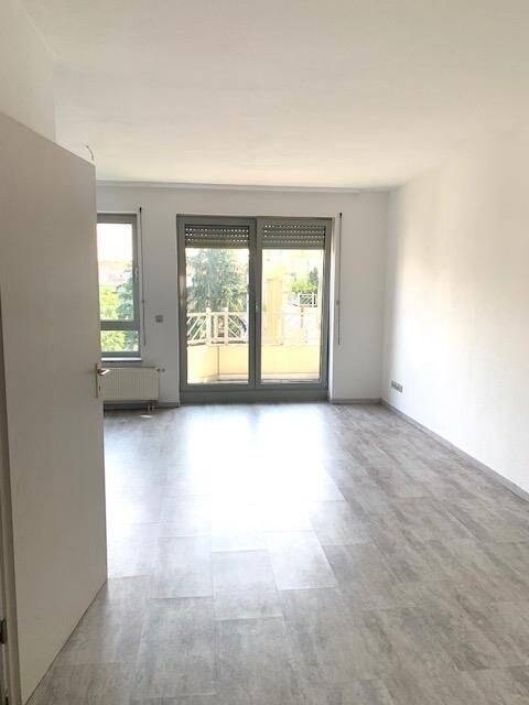 Attraktive 2-Zimmerwohnung in ruhiger/zentraler Lage von Alt-Saarbrücken – Saarbrücken – Vorschaubild 2