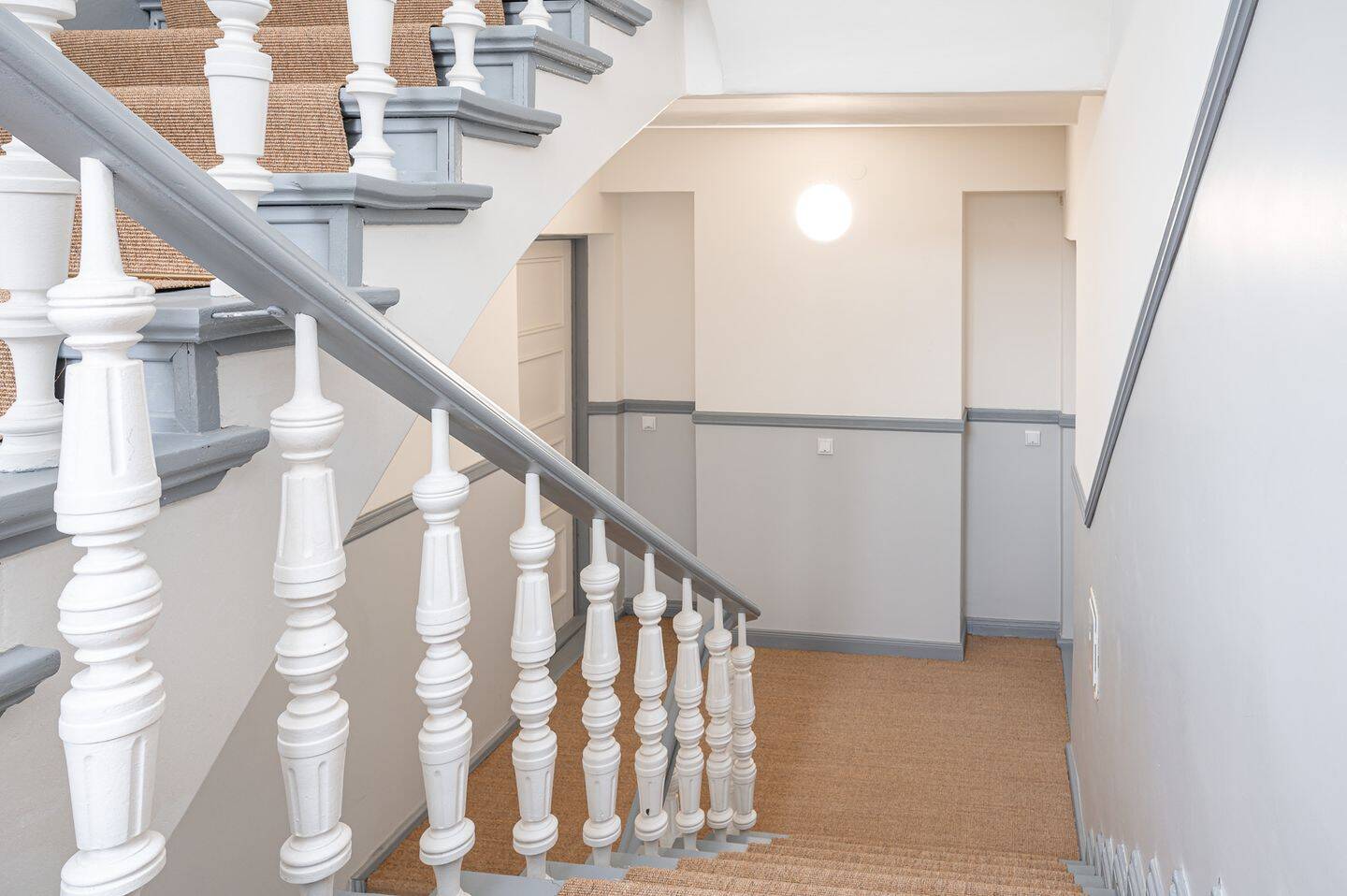 Zuhause in Friedrichshain - 2-Zi.-Wohnung mit Balkon im Samariterviertel – Berlin – Vorschaubild 2