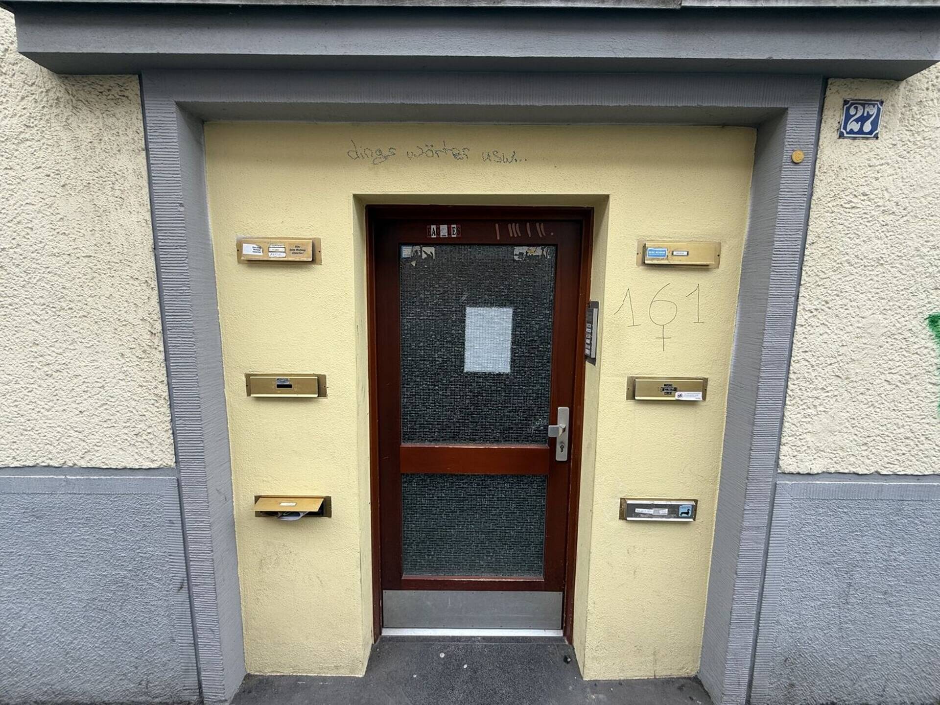 Etagenwohnung in 50733 Köln mit 67 m² kaufen
