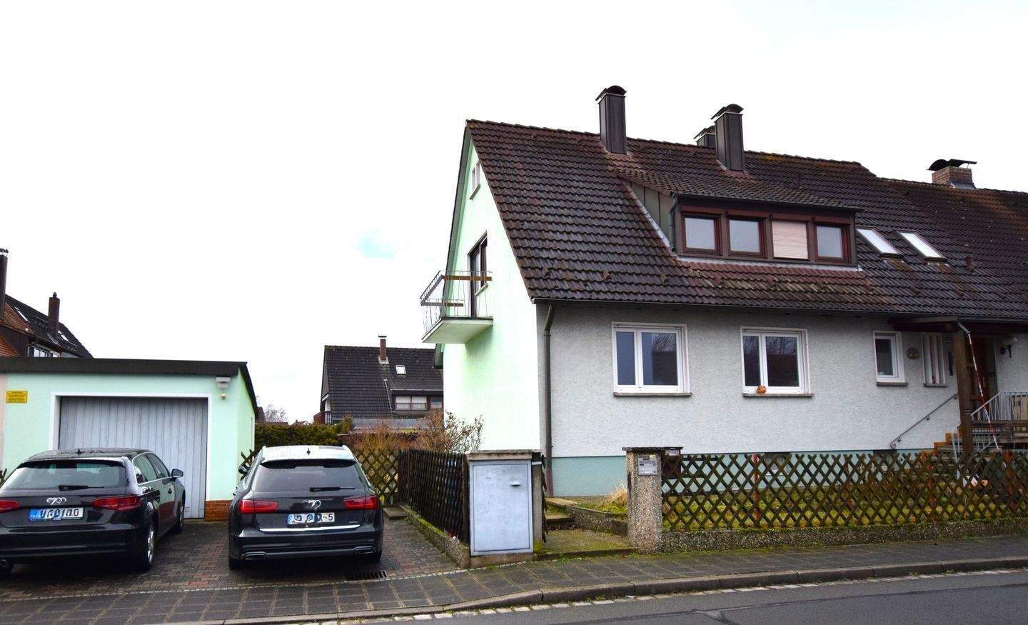 Charmantes Zweifamilienhaus mit großem Garten – Nürnberg – Vorschaubild 2