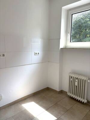 Großzügiges Appartement mit Südbalkon in ruhiger Seitenstraße - sofort bezugsfrei – 81373 München – Vorschaubild 3