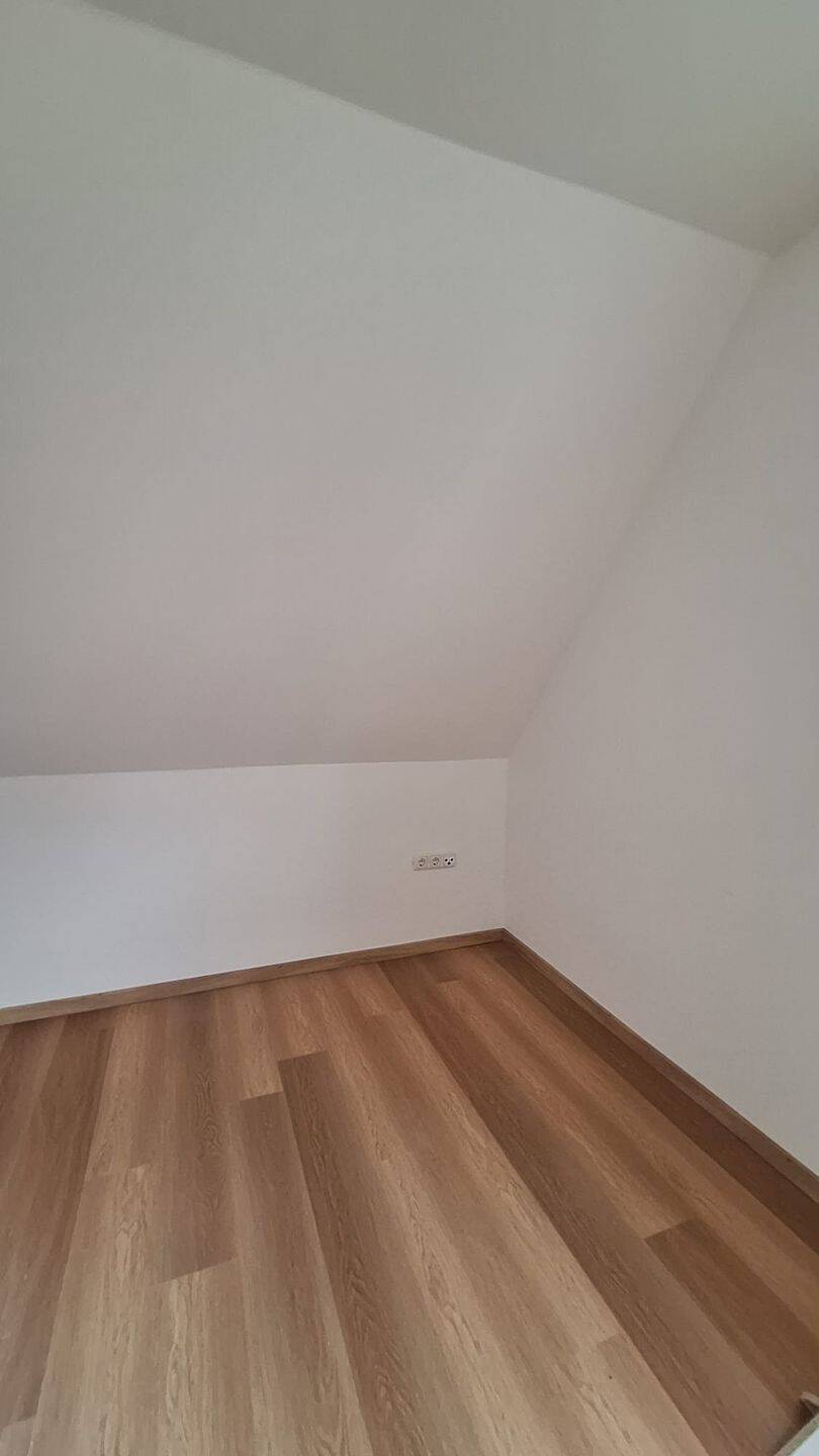 Dachgeschoss Wohnung Innenstadt – Lübbecke – Vorschaubild 3