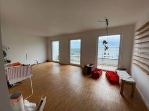 Helle 2-Zimmer-Dachgeschoss-Wohnung mit Terrasse – 1189 Dresden – Vorschaubild 3