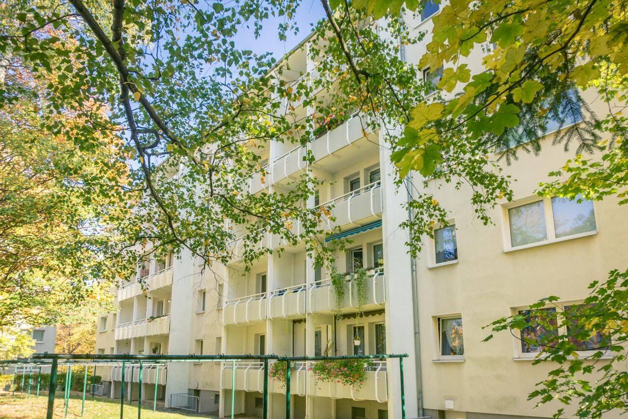 NEU sanierte Erdgeschosswohnung mit Balkon