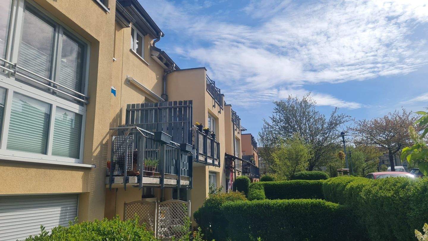 Stadtnah & im Grünen: Helle 2-Zimmer-Wohnung mit Balkon, EBK – Jena – Vorschaubild 2