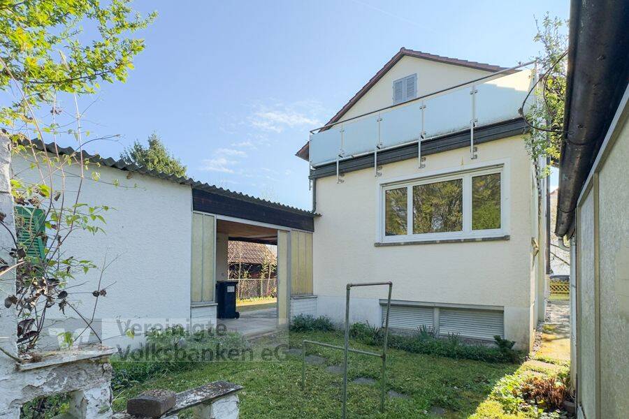 Freistehendes Einfamilienhaus in Betzingen mit Garage und Garten