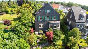 Charmantes Familienhaus mit zwei Wohneinheiten, traumhaftem Garten und großem Entwicklungspotenzial – 42897 Remscheid – Vorschaubild 3