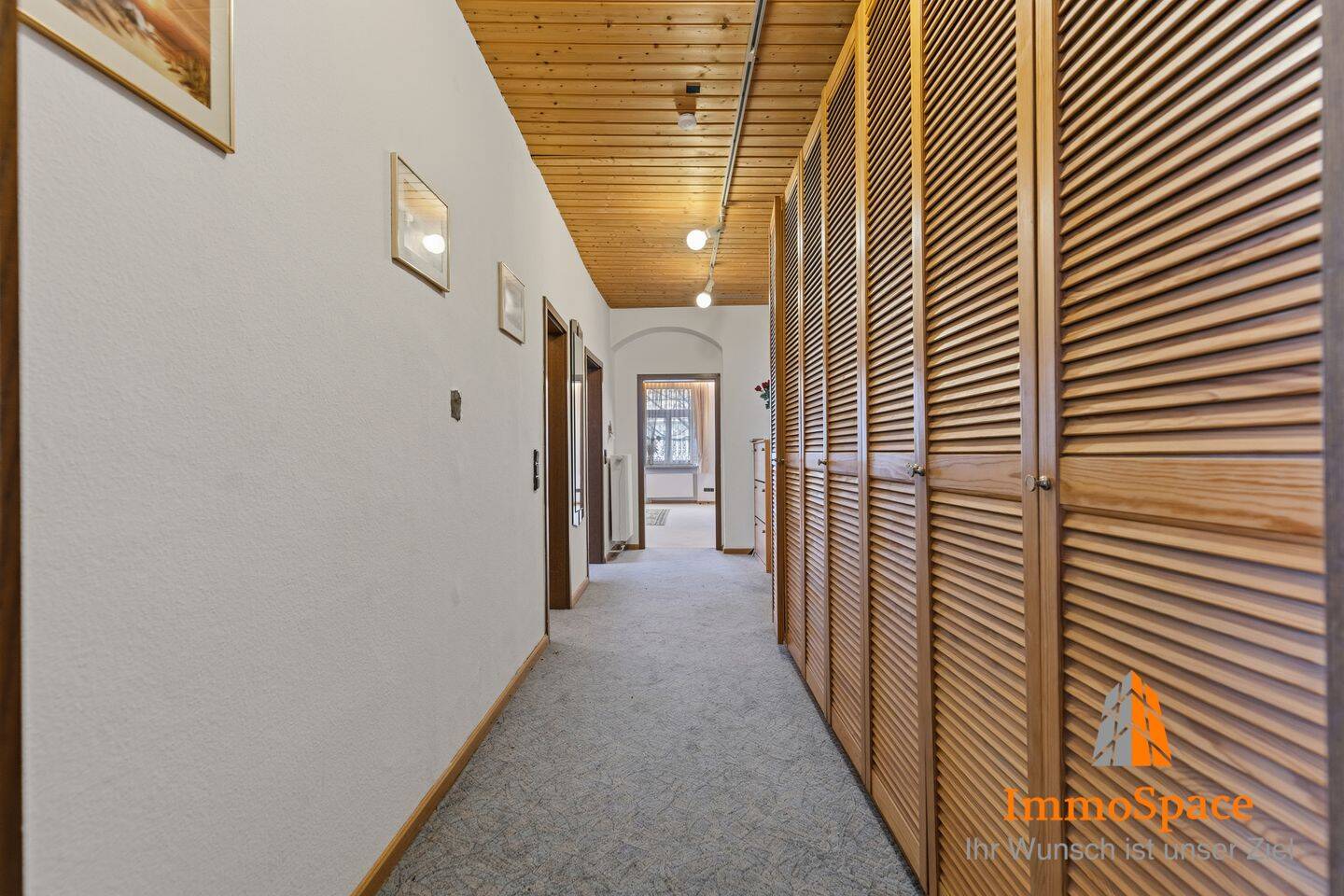 IMMOSPACE *DENKMALSCHUTZJUWEL MIT VIEL PLATZ!* – München – Vorschaubild 7