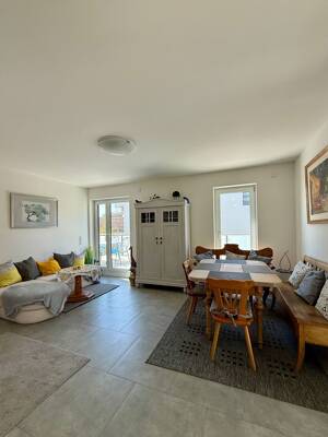 Viel Freiraum für besondere Wohnmomente - Moderne 3-Zimmer-Neubauwohnung mit Sonnenbalkon in Moosach – 80992 München – Vorschaubild 5