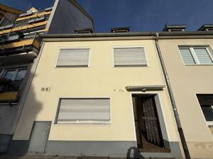 Haus mit 8 Zimmern in Köln-Niehl und Garten - Ideal für Firmen & Familien