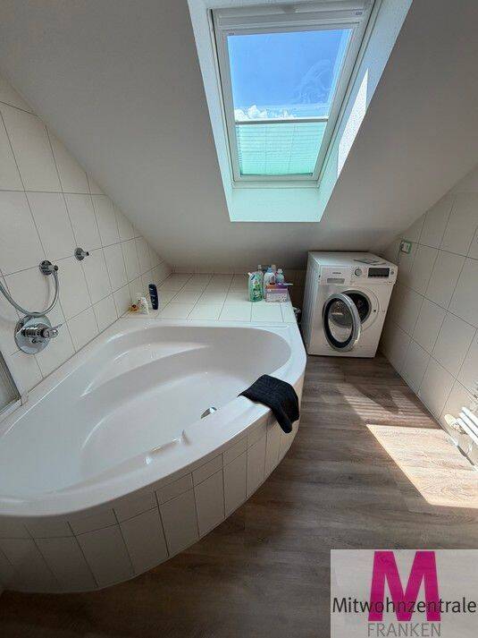 Klimatisierte Maisonett-Wohnung über den Dächern von Nürnberg – Nürnberg – Vorschaubild 7