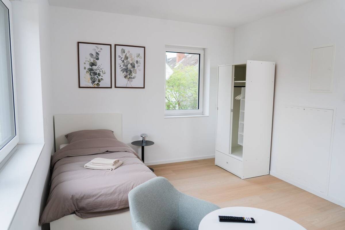 Möbliert wohnen ohne Nachzahlung, Studio im Hochparterre – 30519 Hannover – Bild 1 von 7