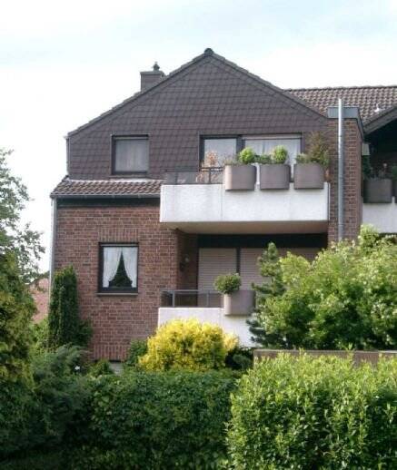 Bald schon Ihr Zuhause? Traumhafte 2,5 Raum-Wohnung im 2.OG • 68m² mit Süd-Loggia im gepflegten
