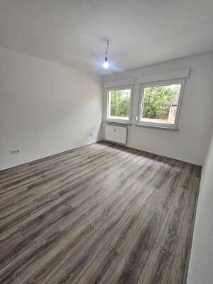 Komplett sanierte 2 Zimmer Wohnung mit Balkon zu vermieten – 47167 Duisburg – Vorschaubild 3