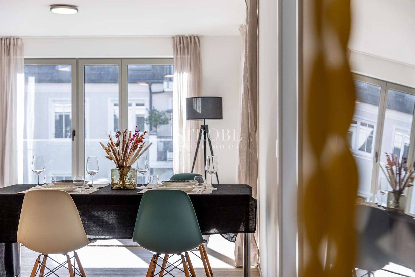 OUTSTANDING // Noble 4-Zimmer-Wohnung mit 2 Balkonen- Neubau/Erstbezug – München – Vorschaubild 5