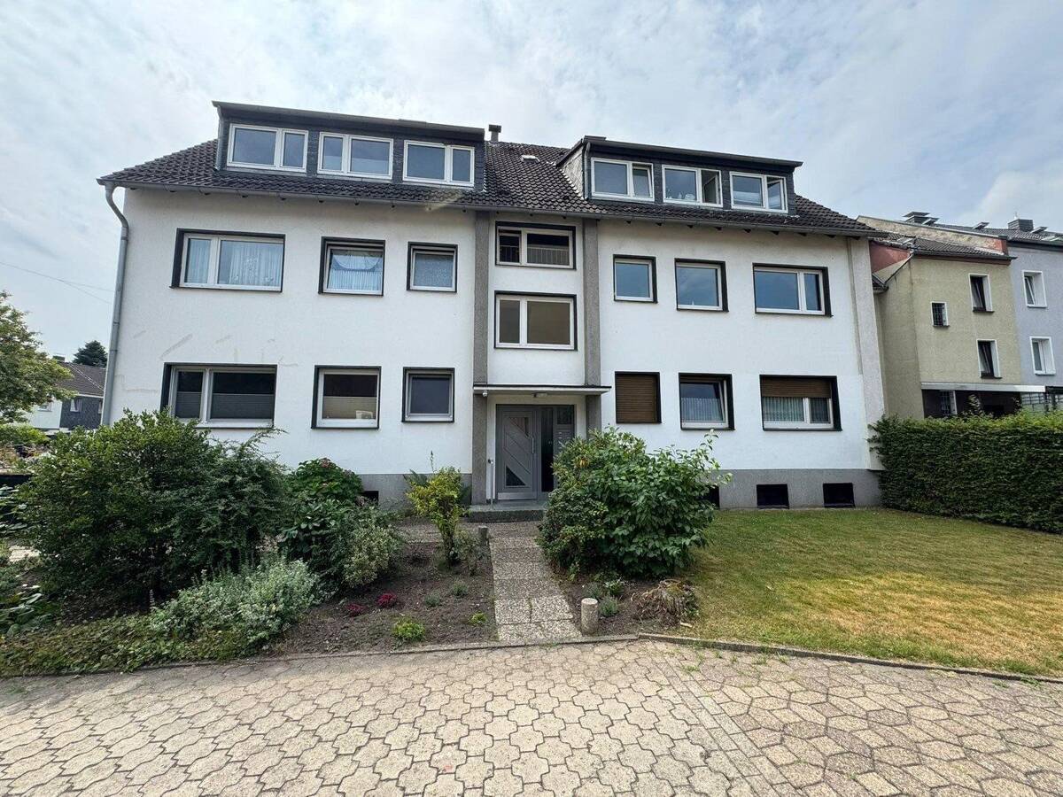 Gemütliches Zuhause für die ganze Familie - helle 3,5-Zimmer-Dachgeschosswohnung in Essen-Borbeck – 45355 Essen – Bild 1 von 9