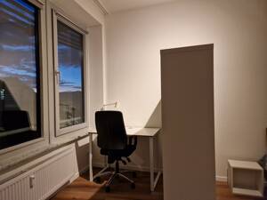 Provisionsfrei: Neu renovierte, voll möblierte 1-Zi-Wohnung mit Tiefgarage in Ffm-Gallus – 60326 Frankfurt am Main – Vorschaubild 4