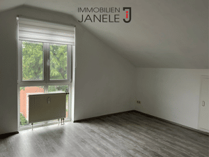 Ansprechende 2-Zimmer-Dachgeschosswohnung in Regensburg-Harting – ideal für Singles oder Paare – 93055 Regensburg – Vorschaubild 3