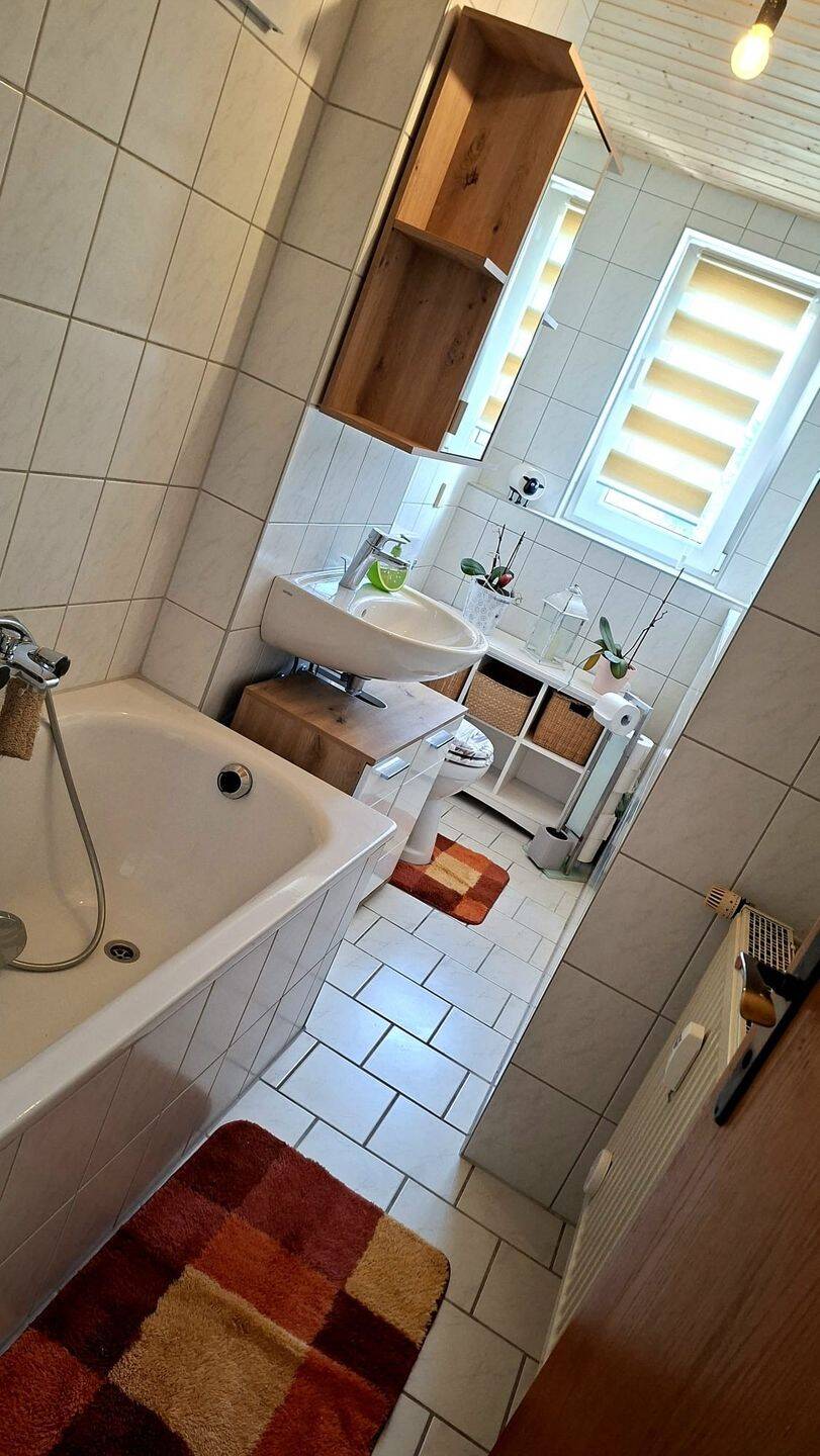 Möbelierte 1,5 Zi.-Whg. in TOP Wohnlage ! Bad mit Fenster+Wanne u.v.m. – Chemnitz – Vorschaubild 6