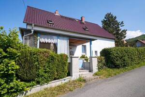 Charmantes Einfamilienhaus in begehrter Lage am Fuße des Fuchsturms