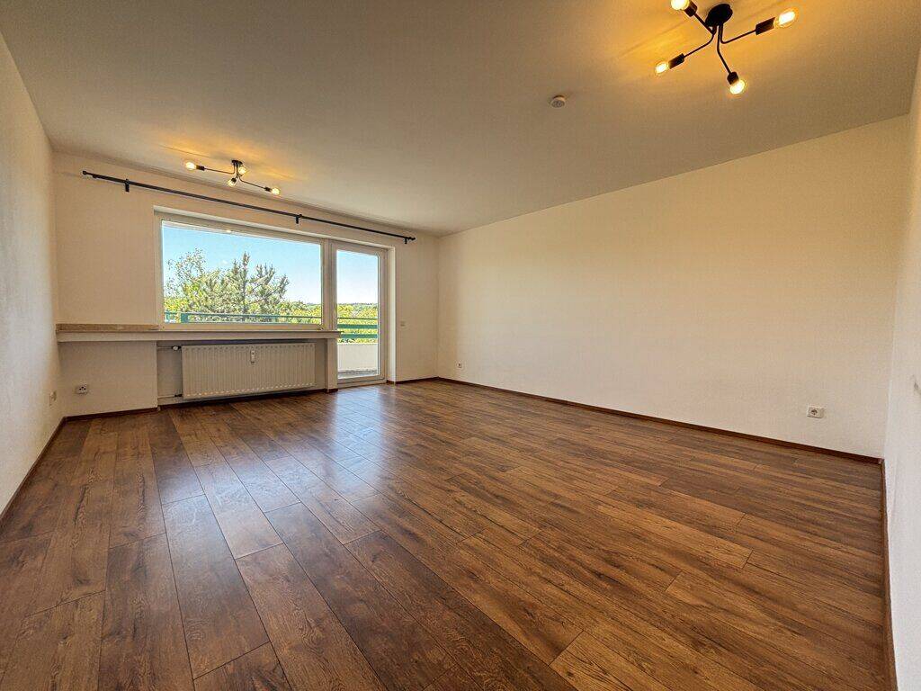 Sanierte 3-Zimmerwohnung mit traumhaftem Fernblick und TG-Stellplatz zwischen Steppenberg & Klinikum – Aachen – Vorschaubild 3