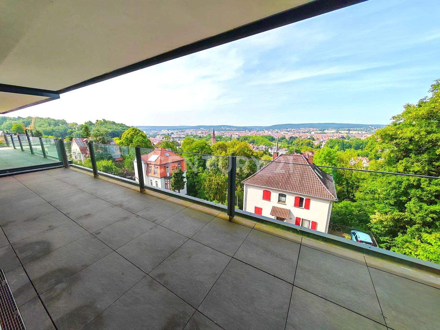 LUXUS PUR: 146m² NEUBAU-Wohnung mit GIGA Fernblick über ganz SB in Toplage, Riesen Terr. Garage – Saarbrücken – Vorschaubild 5