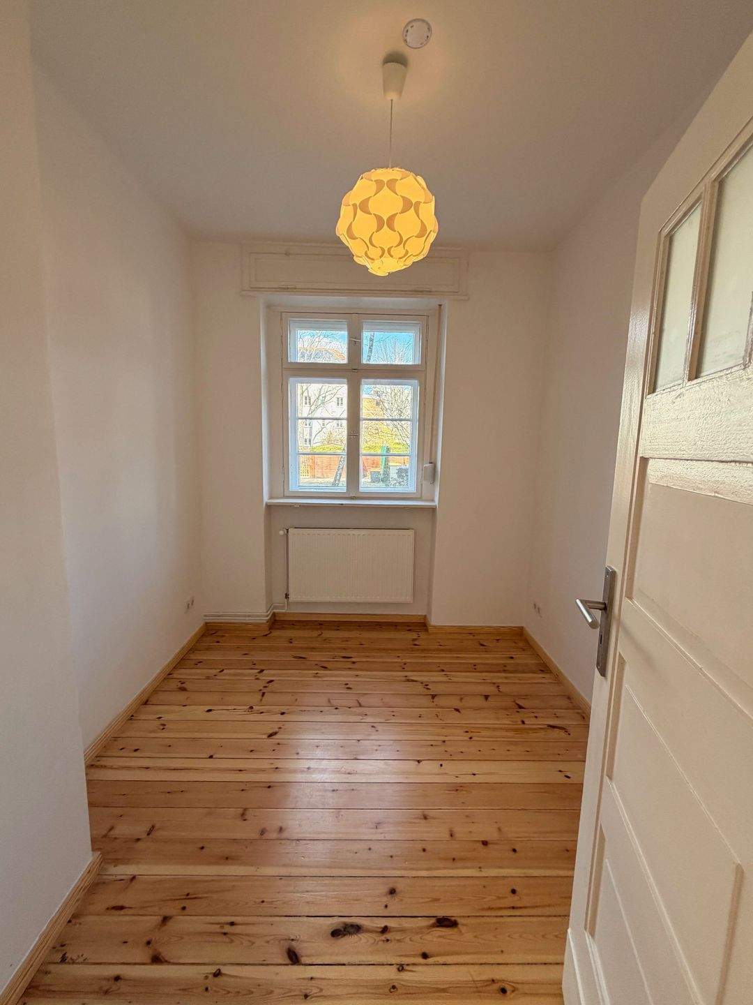 Grün, ruhig, bezugsfrei - sanierte 3 Zimmer Altbau-Wohnung in Spandau – Berlin – Vorschaubild 2