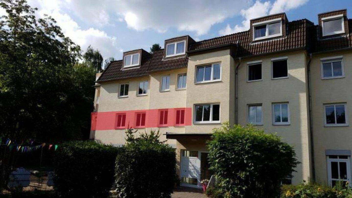 Zentral und doch im Grünen - familienfr. 4 ZKB, frei, gehoben u. renov., prov.-frei