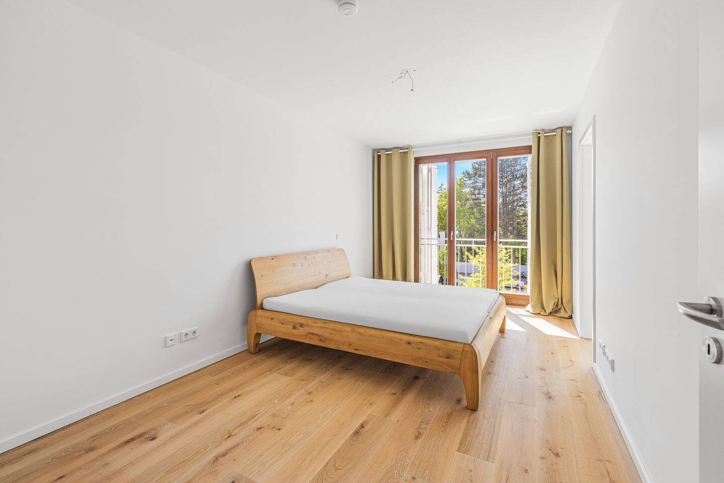 QQI: Erbbaurecht // Familien-Stadthaus mit drei Dachterrassen – München – Vorschaubild 9