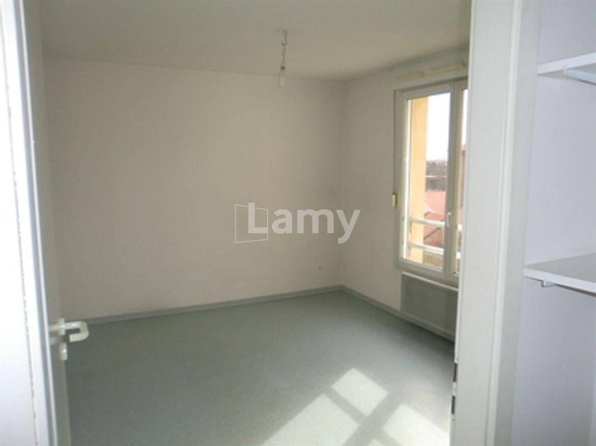 Appartement 1 pièce 18 m² · à Strasbourg · 18,3 m² · 528 €/mois