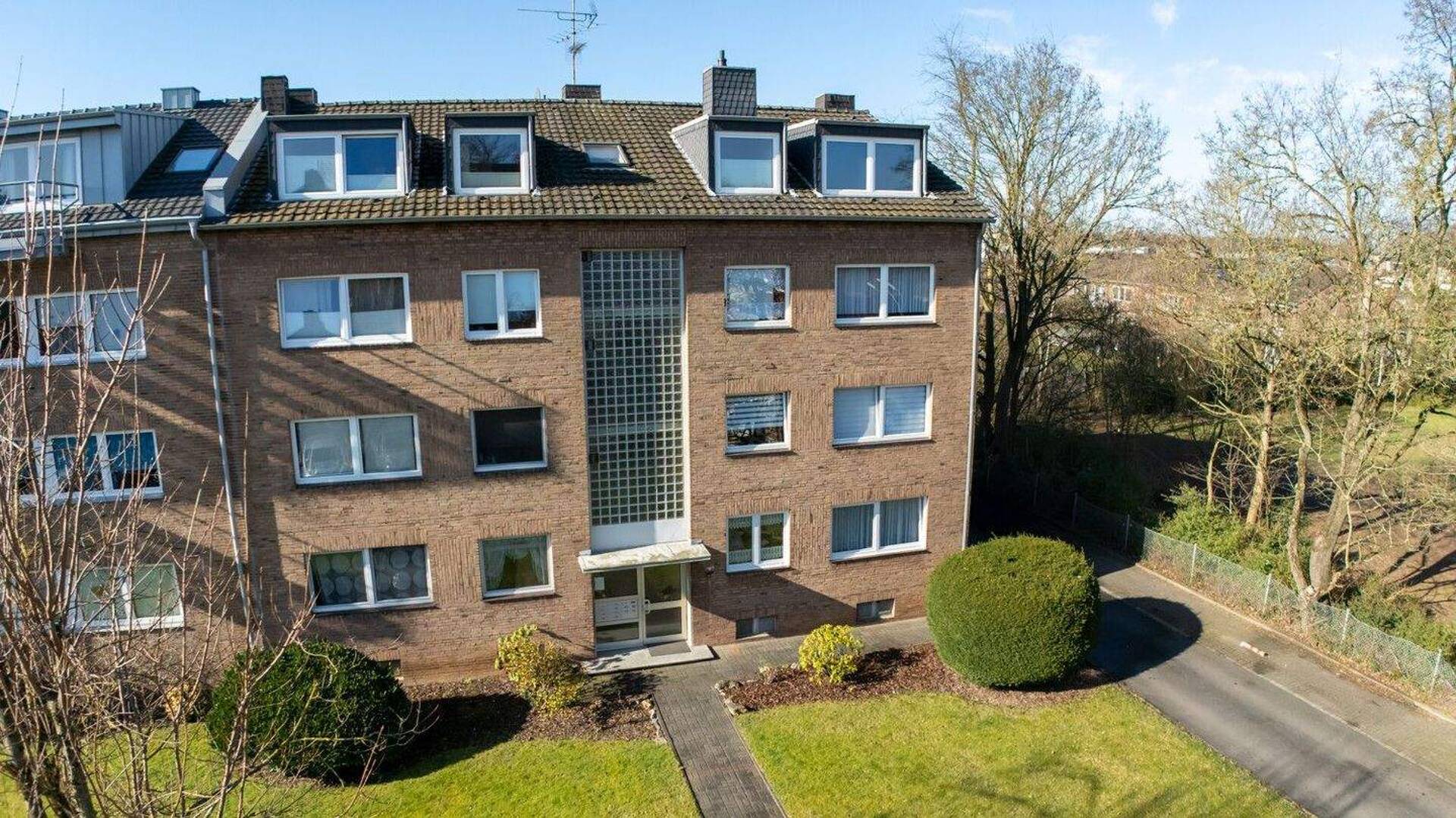 Mehrfamilienhaus in 41464 Neuss mit 580 m² kaufen