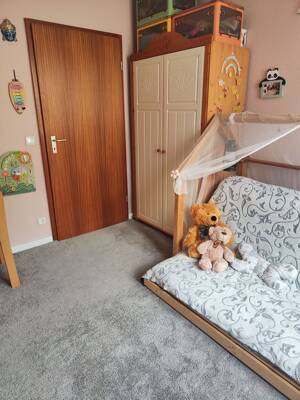 Große Familienwohnung zur Miete (unmöbliert) – 12207 Berlin – Vorschaubild 9
