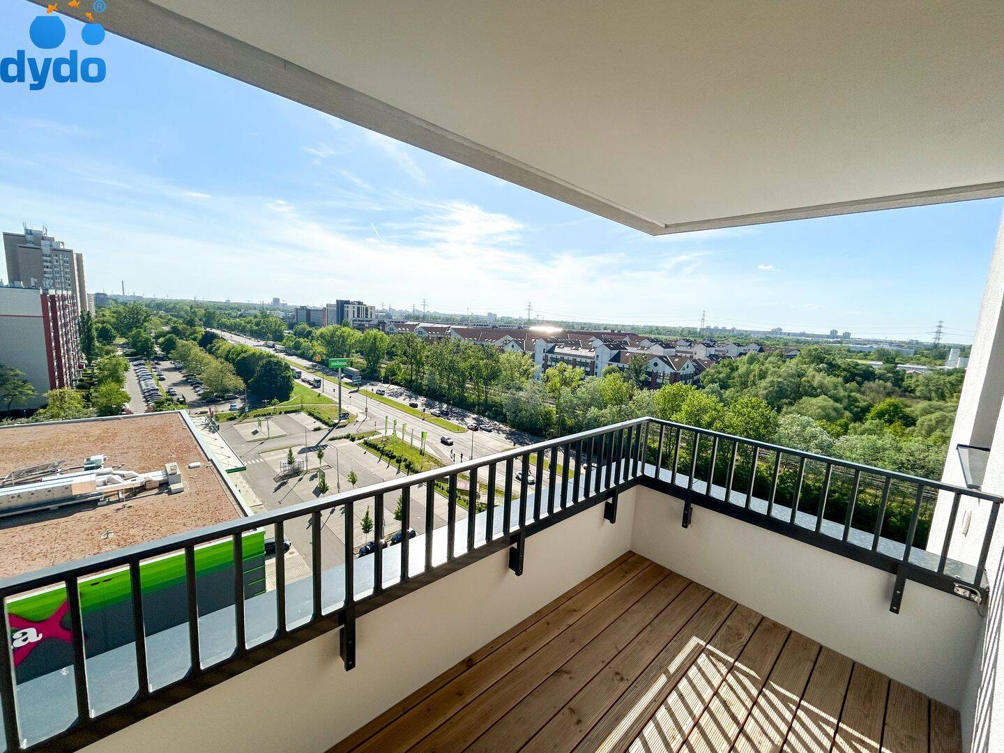 Diese wunderschöne Neubau-Dreizimmerwohnung wartet auf Sie + EBK und Blick auf den Fernsehturm