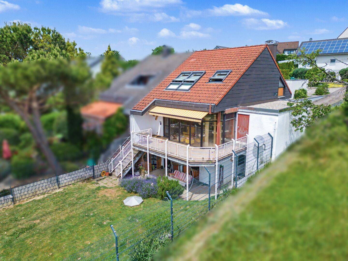 Charmante Doppelhaushälfte in Feldrandlage - Wohnen mit viel Platz und Naturanschluss im Thomashof
